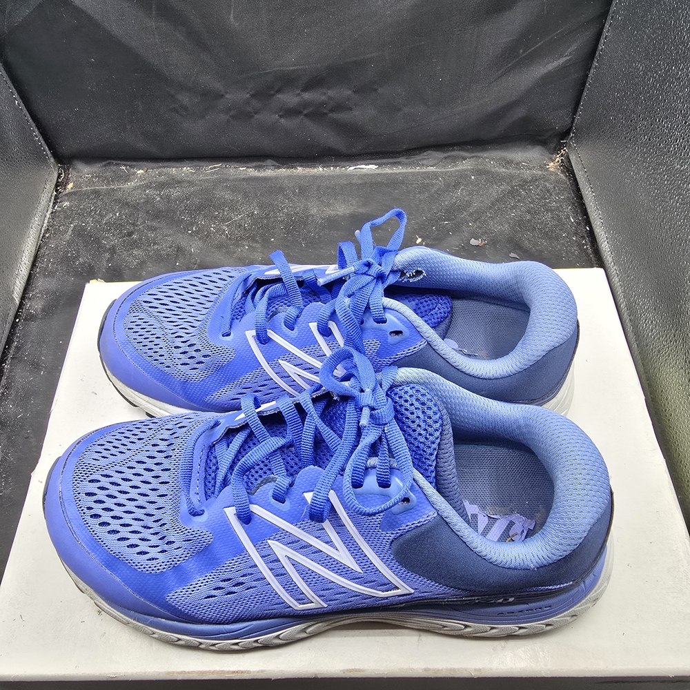 New Balance Blue Athletic Shoes - Picture 3 of 7